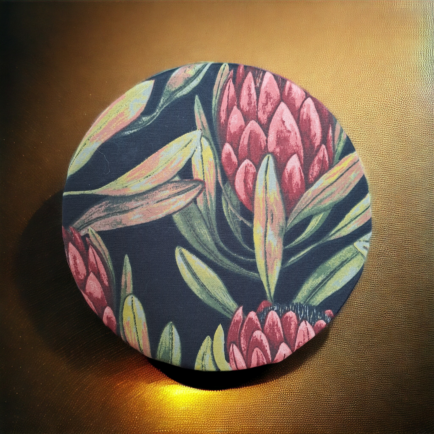 Bowl Cover Protea